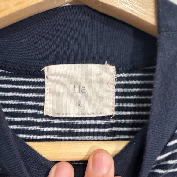 ANTHROPOLOGIE T LA Mock Neck Stripe Top Navy Blue White Small Casual Boho Cute - Picture 4 of 7